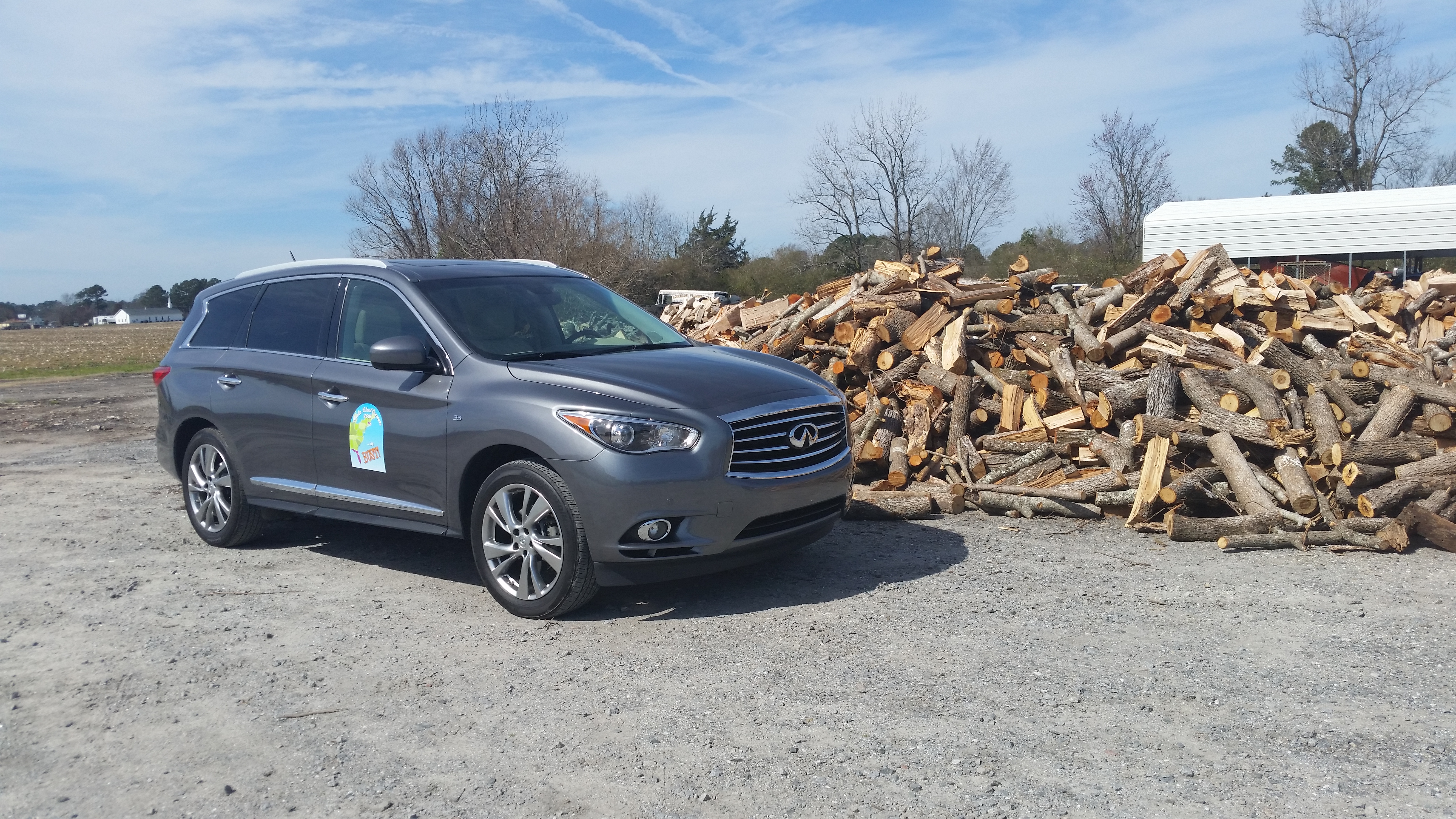 The QX60 sporting the Amelia or Bust sign at a lunch stop.