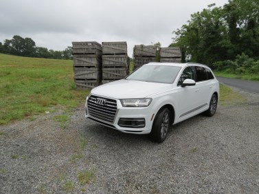 The Audi Q7 is an impressive SUV featuring plenty of luxury combined with technology and safety in a very attractive package.