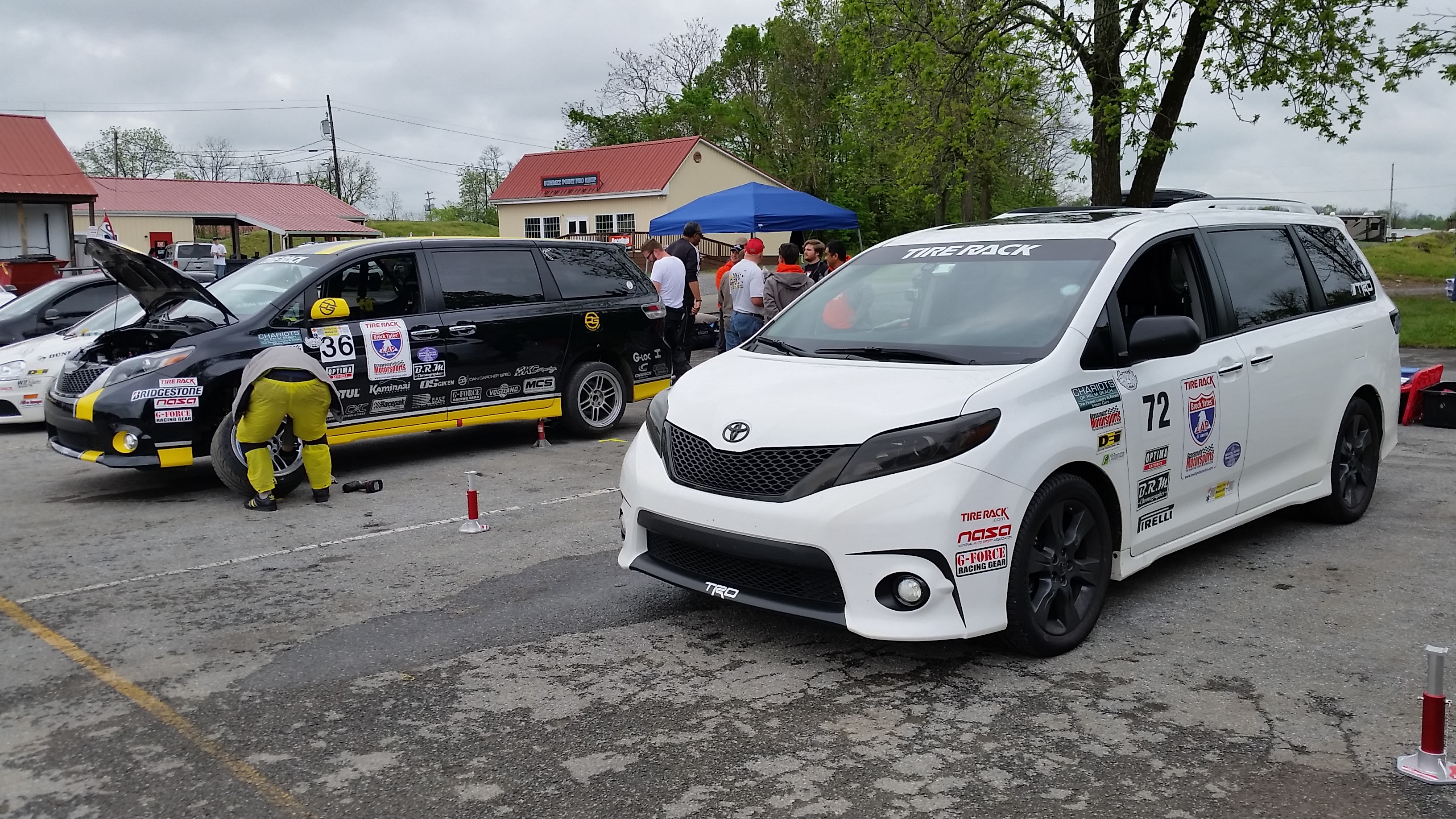 Toyota Sienna at One Lap America 2016 Summit Point Raceway. Front Sienna SE+, Rear Sienna R-Tuned.