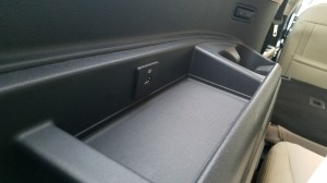 Ford Expedition USB outlets in rear seats