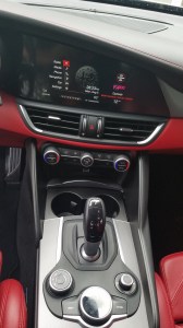Alfa Romeo Giulia Center Console