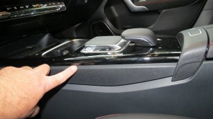 Mercedes Benz A 220 Center Console