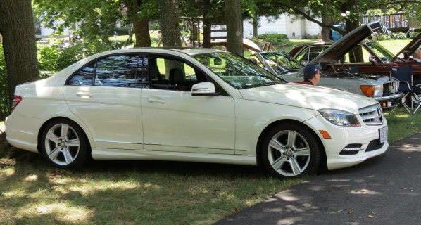 2011 Mercedes Benz C300 Sport in White