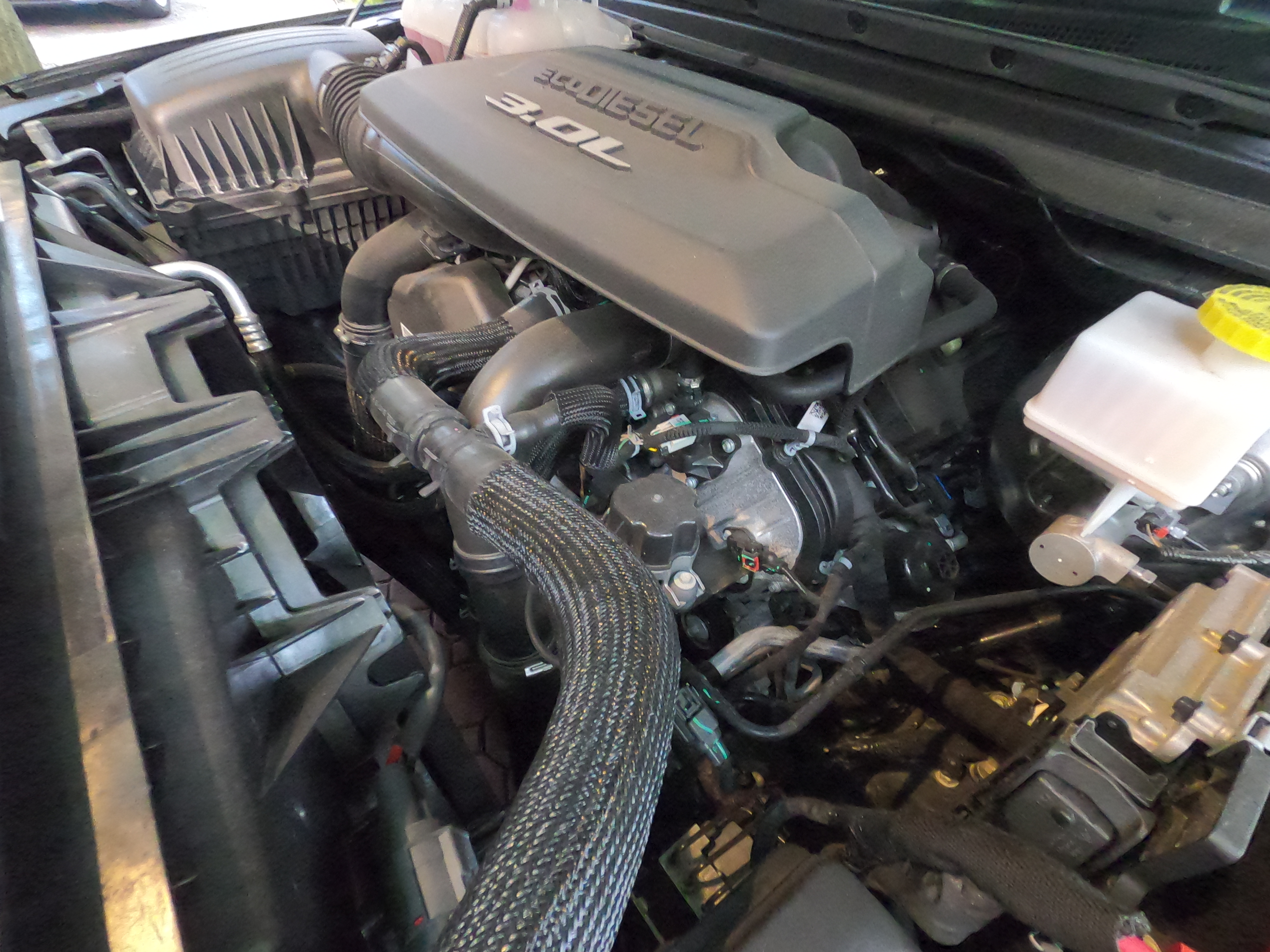 EcoDiesel 3-liter V 6 engine in Ram 1500