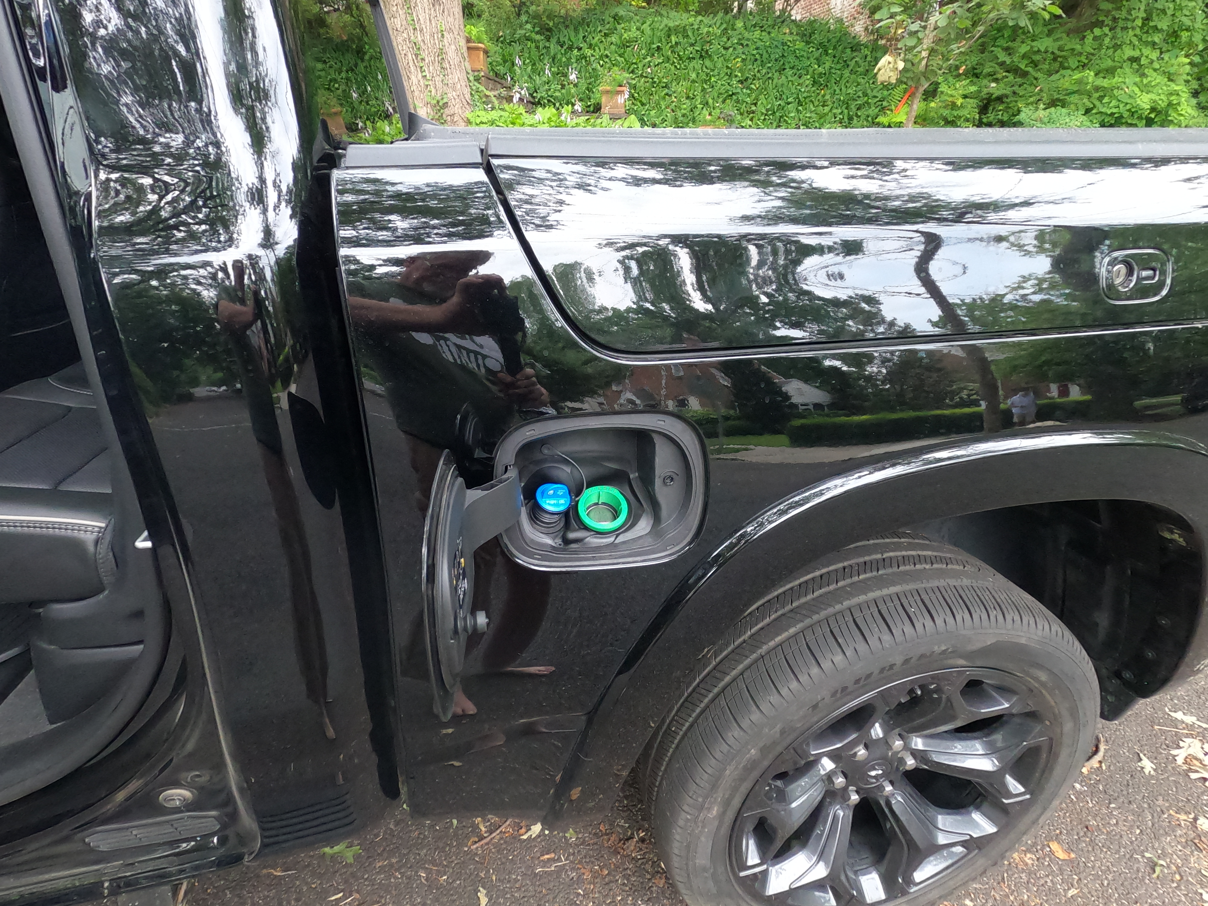 Ram 1500 Eco Diesel Fuel Door with Dif and Diesel fuel filler tubes