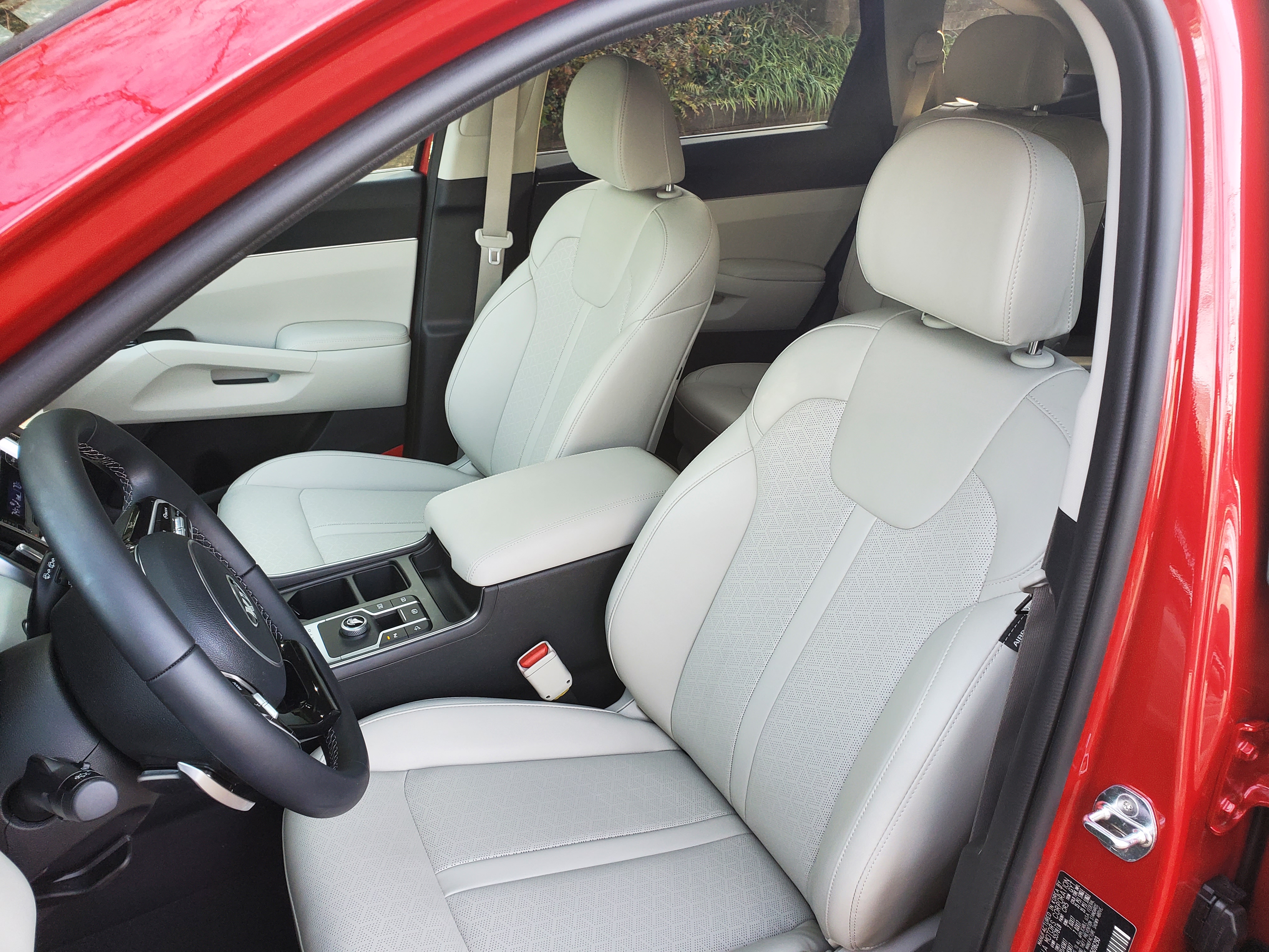 2021 Kia Sorento front seats