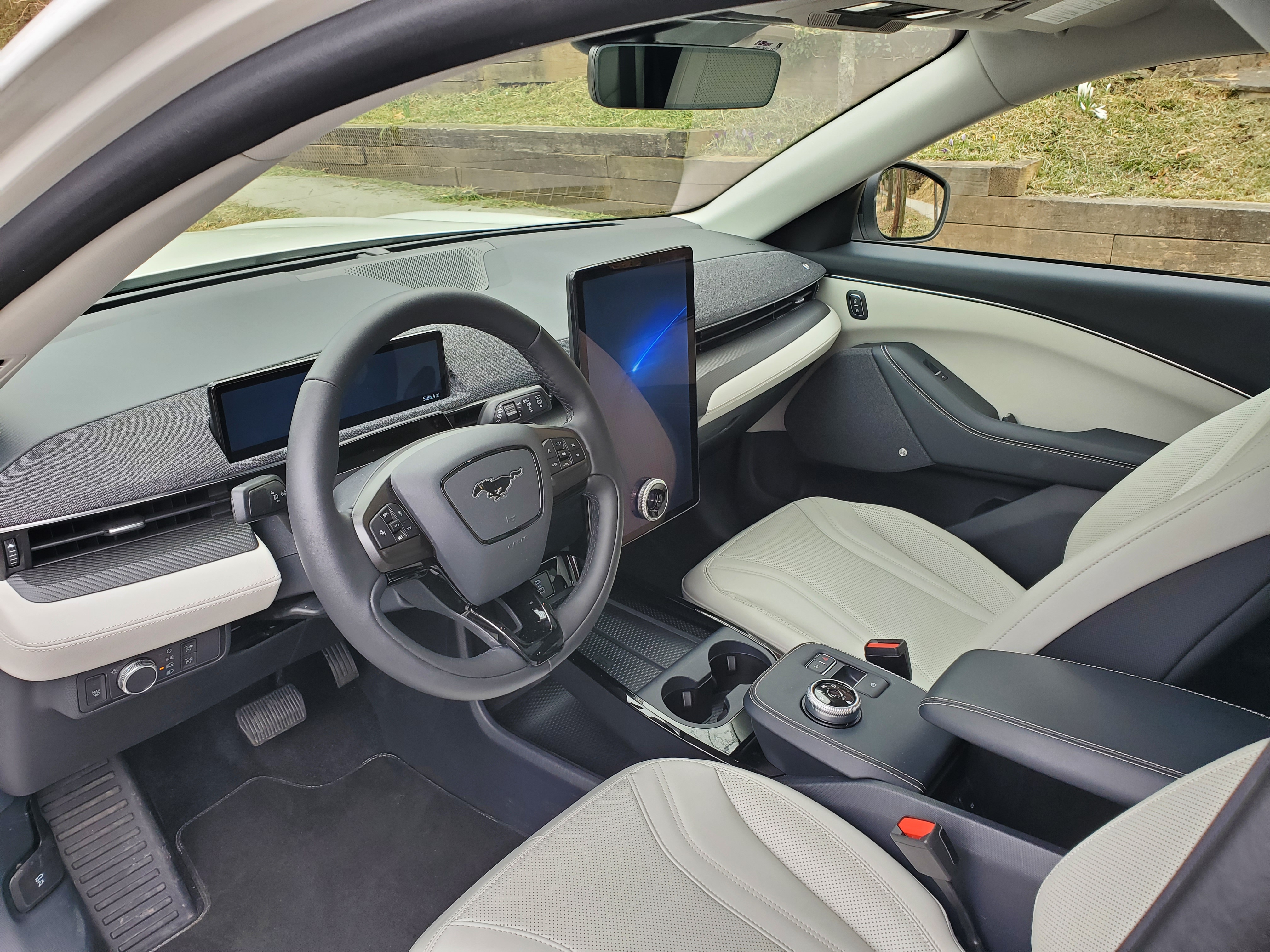 The front seats of the Ford Mustang MACH-E