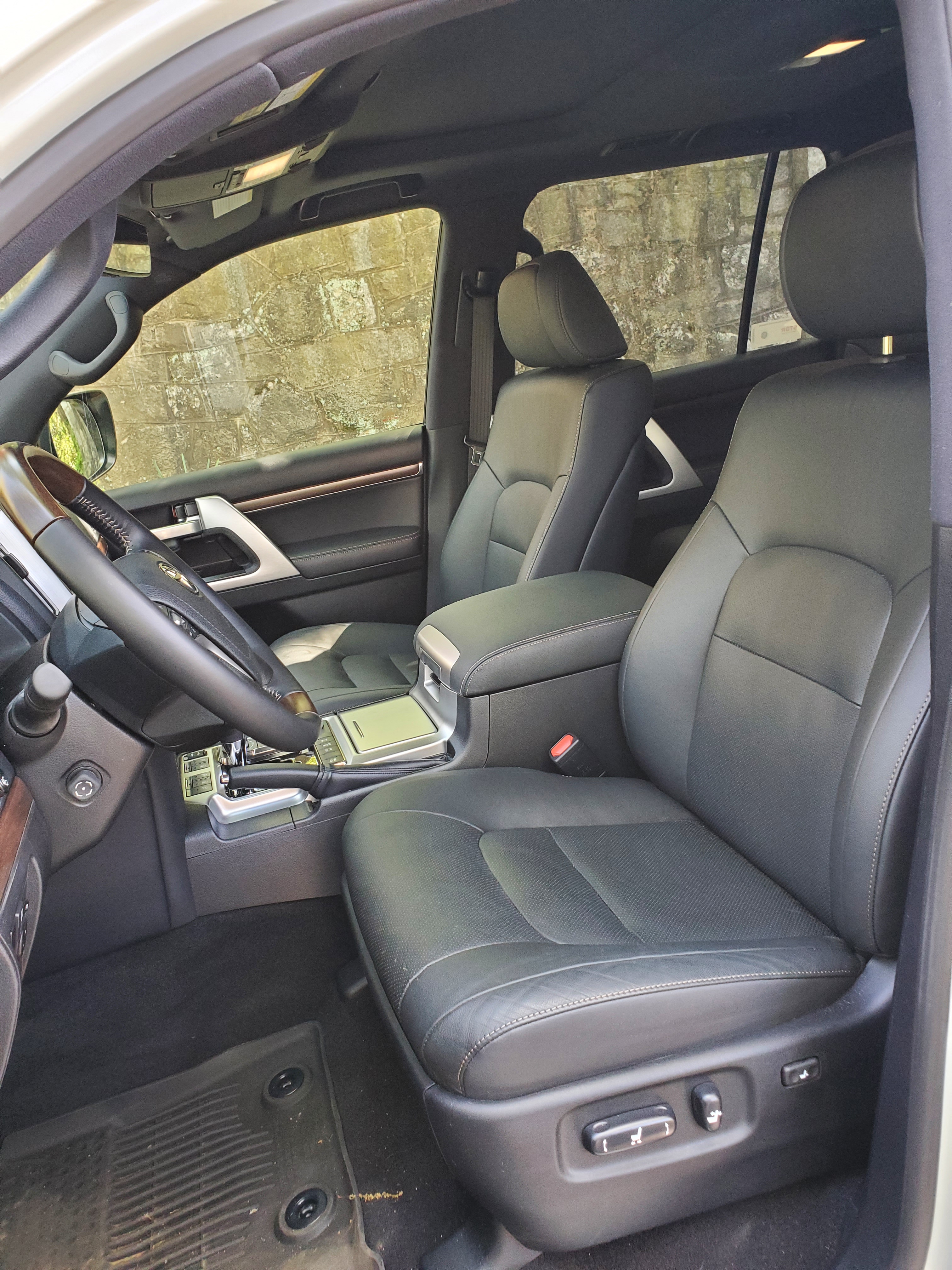 Land Cruiser has large heated and ventilated seats with plenty of controls for comfort