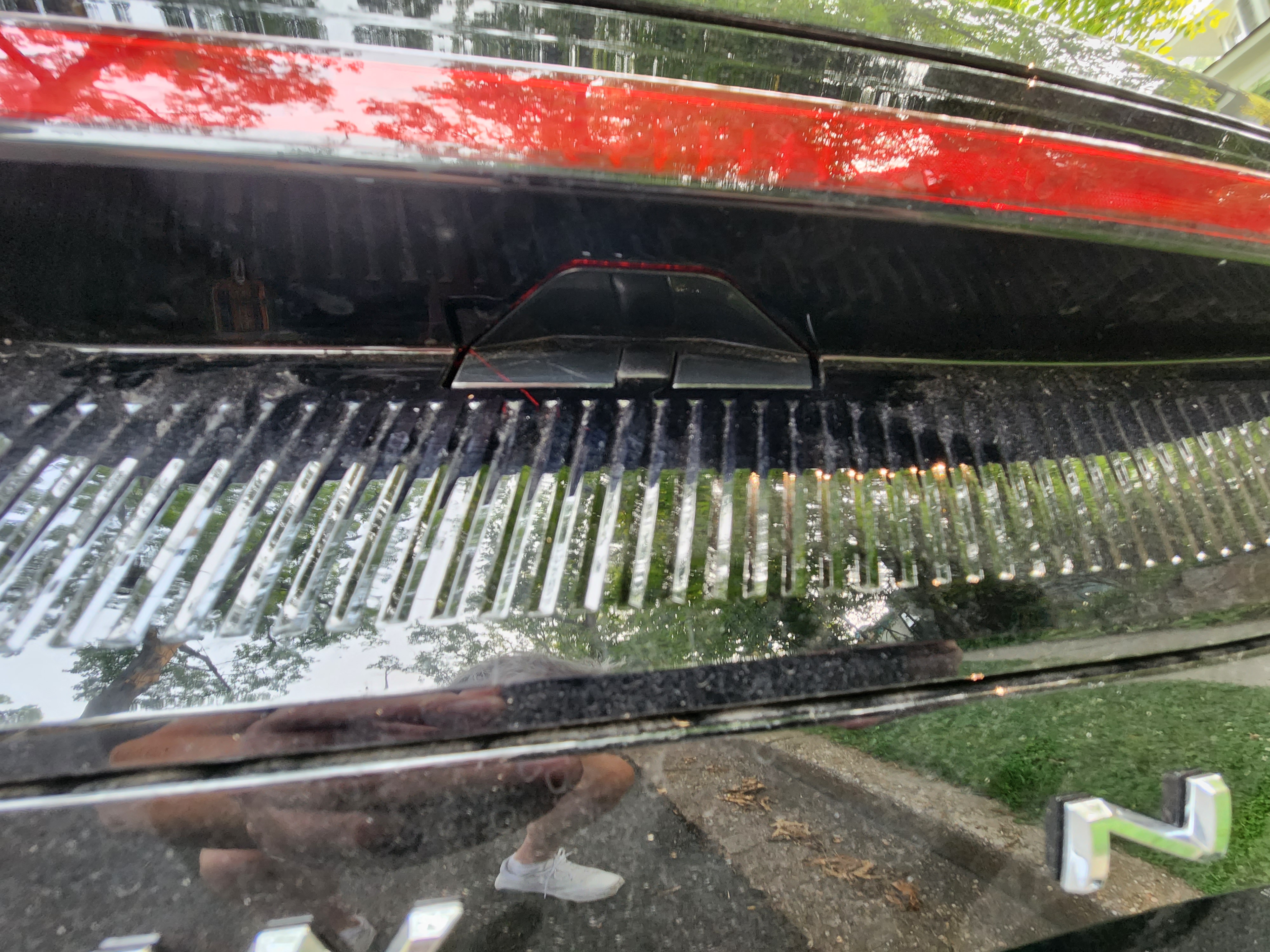 Toyota crown exterior trunk release button